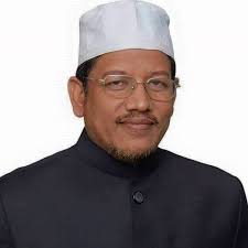 হামিদুর রহমান আযাদ এর পিএইচডি ডিগ্রি লাভ